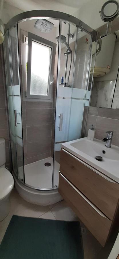 לה קרו Seduisant Studio Avec Cour Privative מראה חיצוני תמונה